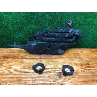 Крепление фары левой Skoda Octavia A5 restailing 2009 17035201, 1731001