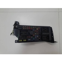 Блок предохранителей Land Rover Land Rover Discovery 3 2004-2009 YQE500300
