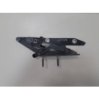 Петля капота левая Land Rover Land Rover Discovery 3 2004-2009 BKB780030