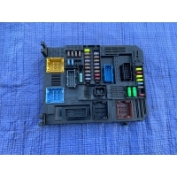 Блок предохранителей citroen oe 9830790580