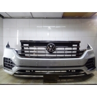 Volkswagen touareg iii 760 2018 - бампер передняя 760807221e llu