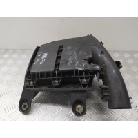 Корпус воздушного фильтра Citroen C4 Picasso 2015 9806561080