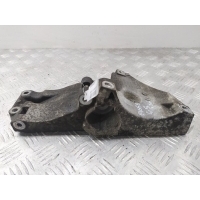 Кронштейн генератора Volkswagen Golf-5 2005 036260885
