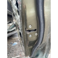 Замок двери передней правой Nissan Patrol Y61 1999