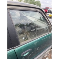 Стекло двери передней правой Nissan Patrol Y61 1999