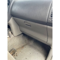 Бардачок Nissan Patrol Y61 1999