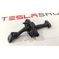 Ограничитель открывания двери задней Tesla Model 3 2019 1089509-00-B