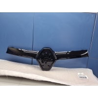 Накладка решетки радиатора Renault Sandero 2014- 623825400R