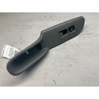 Кнопка стеклоподъемника переднего правого Nissan Quest 2 2001 XF52-1222626-ADW