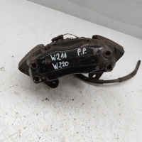 Мерседес w211 w220 суппорт тормозной правая передняя brembo 20704704