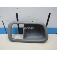 Накладка ручки внутренней Toyota Land Cruiser (100) (1998 - 2007) 6927722090B2