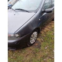 Крыло правая i левый fiat punto 2 2002 rok 697