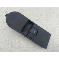 Кнопка стеклоподъемника переднего правого Opel Astra H 2010 13228709