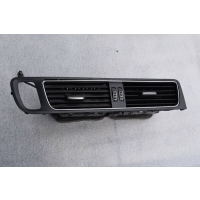 Дефлектор обдува салона Audi Q5 8R 2013 8R1820951J