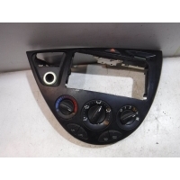 Блок управления отопителем Ford Focus I (1998—2004) 2004 1131256