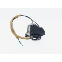 Замок двери Toyota Land Cruiser VDJ200 2008 6903053090