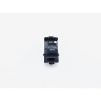 Кнопка стеклоподъемника Toyota Land Cruiser VDJ200 2008 8481033120