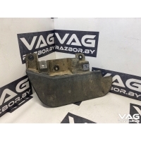 Брызговик Audi Q7 4L 2011 4L0854815
