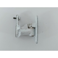 петля двери Mercedes CLA C117 A2467200437