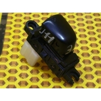 Кнопка стеклоподъемника Nissan Qashqai J11 2018 254114CE0A