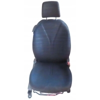Кресло передний правая хороший с zapięciem toyota yaris ii 3 дверь 2006 - 2011 rok
