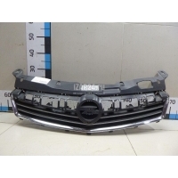 Решетка радиатора GM Astra H / Family (2004 - 2015) 1320370