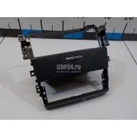 Накладка декоративная Hyundai-Kia Sorento (2002 - 2009) 847413E5009W