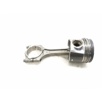 Поршень Volvo V40 MV 31375187