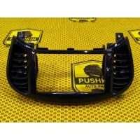 Рамка магнитолы Nissan Juke F15 2011 682601KE0A, 687511KE0A, 687501KE0A