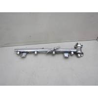 Рейка топливная (рампа) VW Passat (B5+) 2000-2005 06B133681