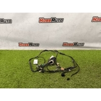 Проводка двери SsangYong Rodius 2013- 8271021050