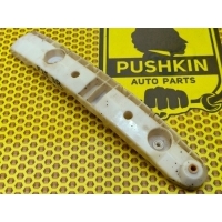 Кронштейн бампера Nissan Juke F15 2011 852281KA0A