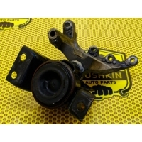 Опора двигателя Nissan Juke F15 2011 112101KC0B