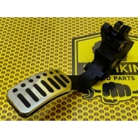Педаль газа Nissan Juke F15 2011 180021KM0B