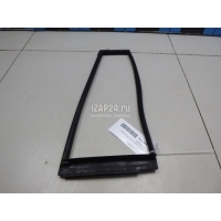 Уплотнитель стекла двери Mitsubishi Pajero/Montero Sport (K9) (1997 - 2008) MR237979
