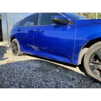 Накладка порога правый honda civic x 17- хэтчбек