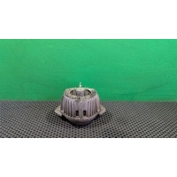 Подушка двигателя Mercedes E W212 2012 A 212 240 41 17