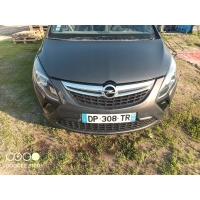 Opel zafira c tourier передняя в сборе бампер капот крылья лампы полоса 190