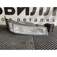 фара противотуманная правая Volvo FH4 82140744,84186281