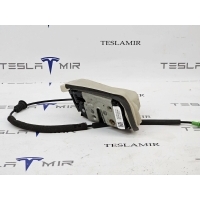 замок двери передней левой Tesla Model Y 2022 1500672-00