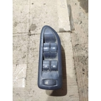 Блок управления стеклоподъемниками Renault Laguna 2 2003