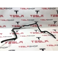 ПАТРУБОК (ТРУБОПРОВОД, ШЛАНГ) Tesla Model S 2016 1067857-00-A,1067864-00-A