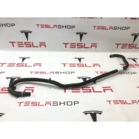 ПАТРУБОК (ТРУБОПРОВОД, ШЛАНГ) Tesla Model S 2016 1071610-00-A