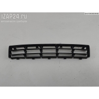 Решетка (заглушка) в бампер Перед. Volkswagen Golf-4 2000 1J0853677D