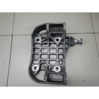 Кронштейн генератора VAG Touareg (2002 - 2010) 059903143P