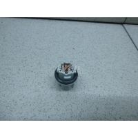 Патрон габаритного фонаря Toyota RAV 4 (2000 - 2005) 8161512590