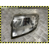 Поворотник правый Nissan X-Trail T30 2004