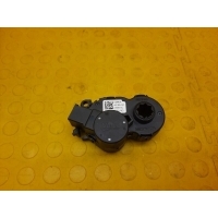 Моторчик заслонки отопителя Renault Duster HJD 2021 277422579R
