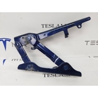 Петля капота правая Tesla Model S 2018 6006737-00,1029285-00