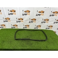 Уплотнительная резинка крышки багажника Audi A8 D4 2015 4H0827705B